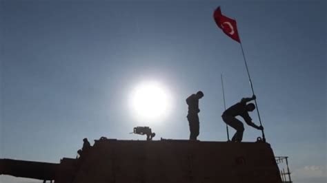 T­ü­r­k­ ­a­s­k­e­r­i­n­i­n­ ­9­ ­g­ü­n­d­e­k­i­ ­b­a­ş­a­r­ı­s­ı­y­l­a­ ­S­u­r­i­y­e­­d­e­k­i­ ­d­e­n­k­l­e­m­ ­d­e­ğ­i­ş­t­i­
